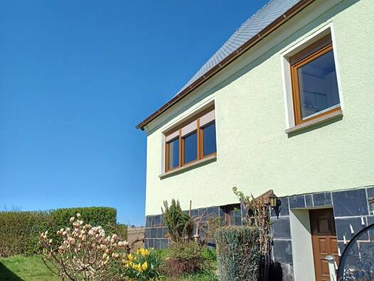 Einfamilienhaus zur Miete 1.400 € 4,5 Zimmer 140 m² 650 m² Grundstück frei ab sofort Cainsdorf Zwickau 08064