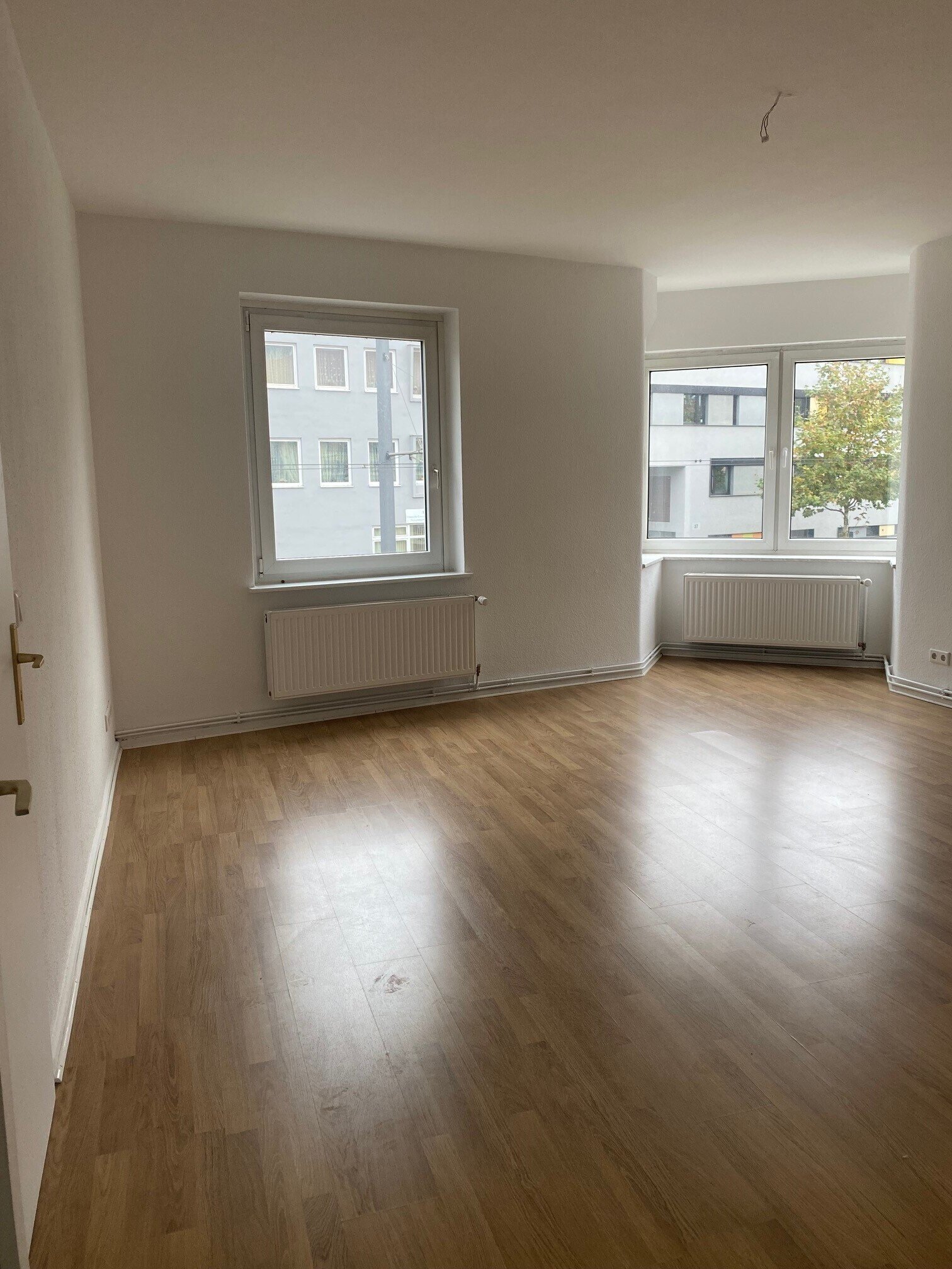 Wohnung zur Miete 800 € 3 Zimmer 90,4 m²<br/>Wohnfläche 1.<br/>Geschoss ab sofort<br/>Verfügbarkeit Wendenstr. 39 Hagen Braunschweig 38100