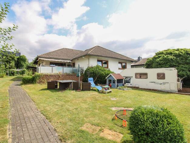 Sonstiges zum Kauf als Kapitalanlage geeignet 349.000 € 5 Zimmer 175 m² 878 m² Grundstück Burgwald 35099