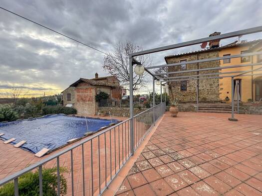 Bauernhaus zum Kauf 590.000 € 8 Zimmer 265 m² 150 m² Grundstück Vinci 50059