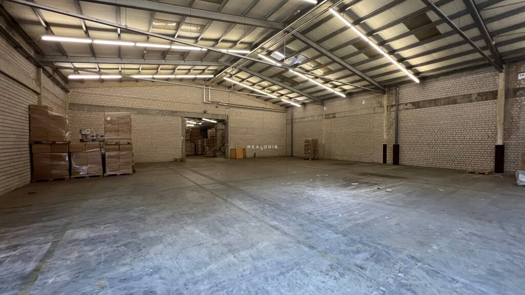 Halle/Industriefläche zur Miete 2.100 m² Lagerfläche teilbar ab 1.000 m² Dietzenbach 63128