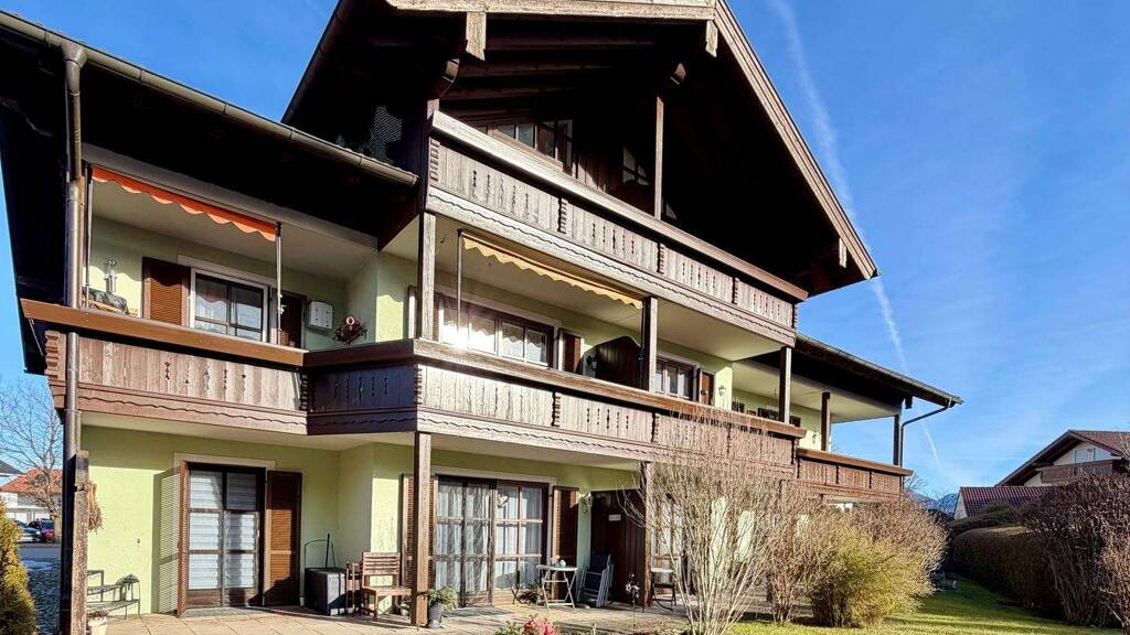 Wohnung zum Kauf 435.000 € 3 Zimmer 90 m² EG Bernau Bernau am Chiemsee 83233