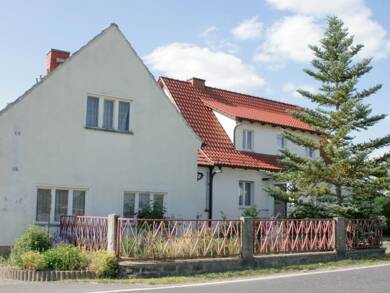 Einfamilienhaus zum Kauf provisionsfrei 120.000 € 7 Zimmer 141,4 m² 675 m² Grundstück frei ab sofort Hausdorf Kamenz 01917