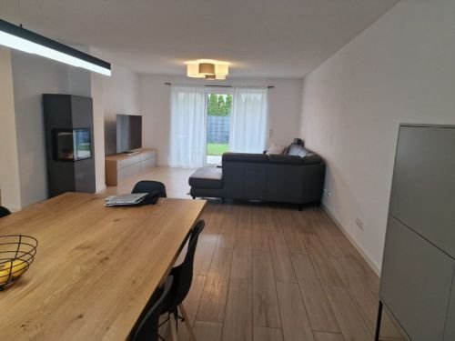 Einfamilienhaus zum Kauf 650.000 € 5 Zimmer 144 m²<br/>Wohnfläche 323 m²<br/>Grundstück Sennfeld , Unterfr 97526