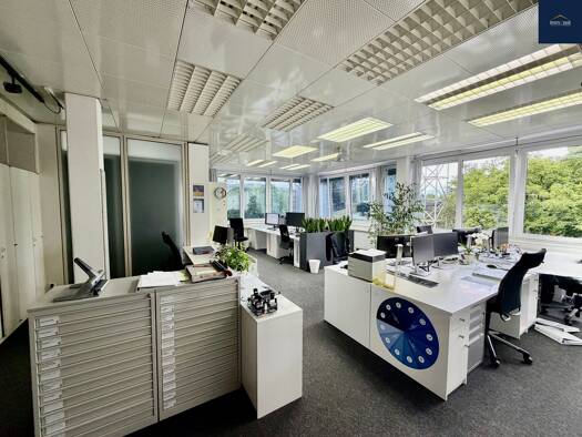 Büro zur Miete 3.015 € 335 m² Bürofläche teilbar ab 335 m² Waiblingen Waiblingen 71332