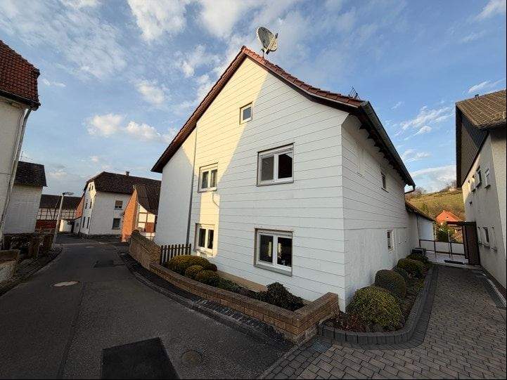 Immobilie in Heringen - Dreiseitenhof mit viel Platz in Leimbach - Bild 3