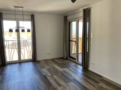 Wohnung zur Miete 990 € 2 Zimmer 71 m² 6. Geschoss frei ab 15.06.2025 Nikola Landshut 84034