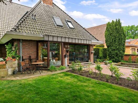 Einfamilienhaus zum Kauf 599.000 € 8 Zimmer 267,7 m² 996 m² Grundstück Scharnhorst Verden (Aller) 27283