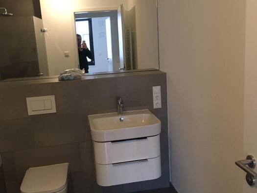 Wohnung zur Miete 1.600 € 2 Zimmer 63 m² Geschoss 6/7 frei ab sofort Mitte Berlin 10179