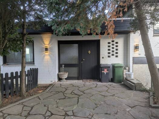 Einfamilienhaus zur Miete 2.000 € 6 Zimmer 180 m² frei ab sofort Duisdorf Bonn 53123