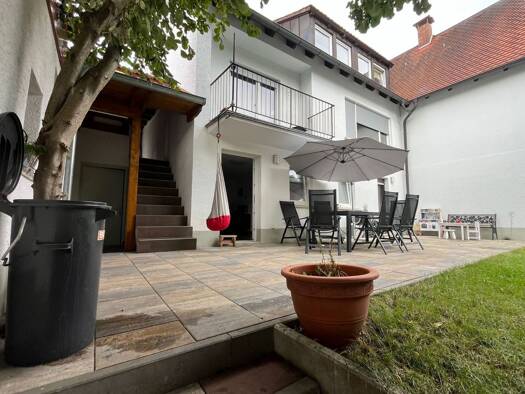 Doppelhaushälfte zum Kauf 650.000 € 6 Zimmer 171 m² 371 m² Grundstück Sichersdorfer Str. Roßtal 90574