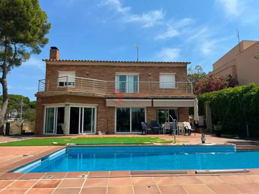 Einfamilienhaus zum Kauf 899.000 € 405 m² 711 m² Grundstück Palamos 17230
