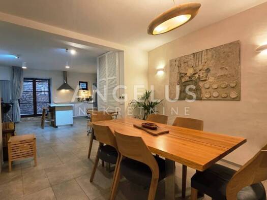 Haus zur Miete 2.900 € 6 Zimmer 240 m² Bale