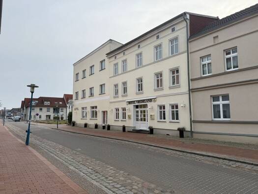 Hotel zum Kauf provisionsfrei 790.000 € 1.008 m² Grundstück Friedland 17098