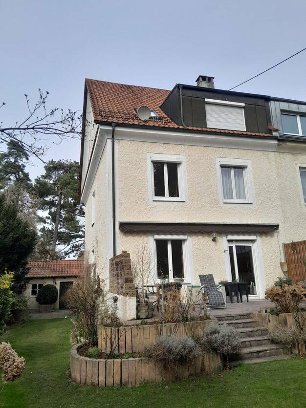 Doppelhaushälfte zum Kauf provisionsfrei 695.000 € 9 Zimmer 222 m² 460 m² Grundstück Memmingen Memmingen 87700