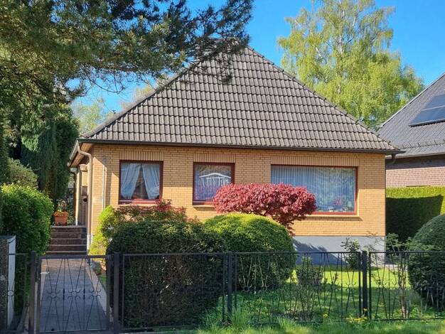 Einfamilienhaus zum Kauf 739.000 € 4 Zimmer 117 m² 1.037 m² Grundstück frei ab 01.10.2026 Farmsen-Berne Wandsbek 22159