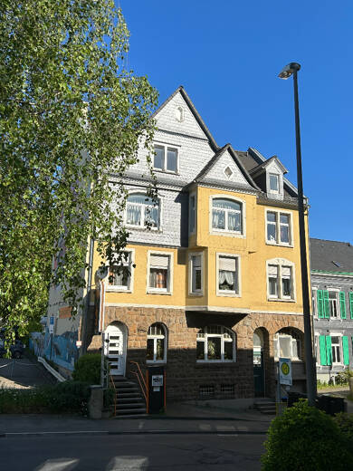Wohnung zur Miete 666 € 4 Zimmer 113,6 m² 3. Geschoss frei ab 01.08.2025 Scharffstraße 5 Mitte Remscheid 42853