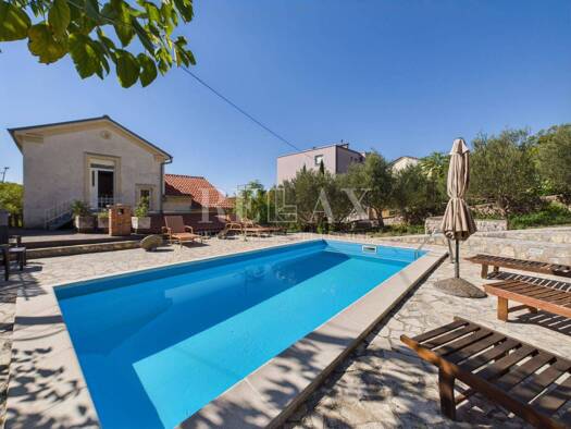 Einfamilienhaus zum Kauf 850.000 € 6 Zimmer 145 m² Novi Vinodolski Novi Vinodolski 51250