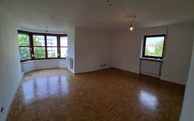 Wohnung zur Miete 1.200 € 3 Zimmer 82 m² Geschoss 3/3 frei ab sofort Konradweg 5 Nikola Landshut 84034