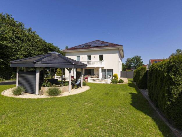 Einfamilienhaus zum Kauf provisionsfrei 895.000 € 9 Zimmer 367 m² 950 m² Grundstück Oetinghausen Hiddenhausen 32120