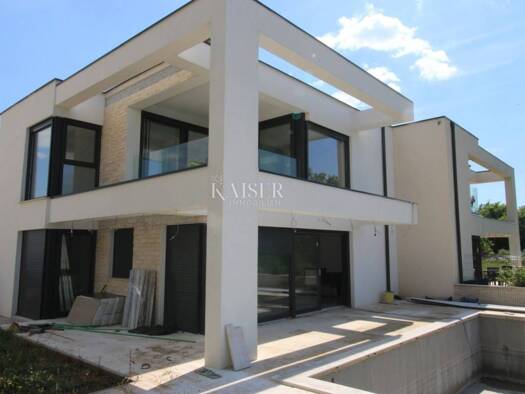 Haus zum Kauf 1.100.000 € 9 Zimmer 300 m² Milohnici, Krk Vrh