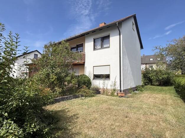 Mehrfamilienhaus zum Kauf 349.000 € 7 Zimmer 192 m² 972 m² Grundstück Neustadt Neustadt b.Coburg 96465