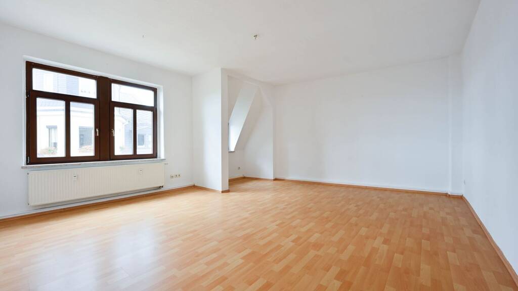 Wohnung zur Miete 329 € 2 Zimmer 75 m² 3. Geschoss Friedrich-Engels-Straße 14 Hohenstein-Ernstthal 09337