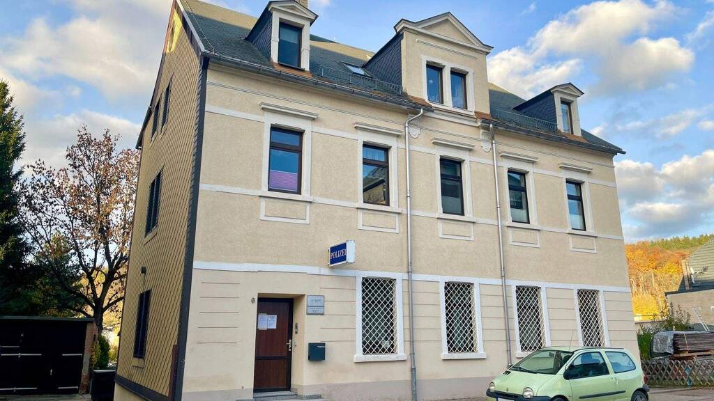 Mehrfamilienhaus zum Kauf als Kapitalanlage geeignet 248.000 € 19 Zimmer 425 m² 1.131 m² Grundstück Olbernhau 09526