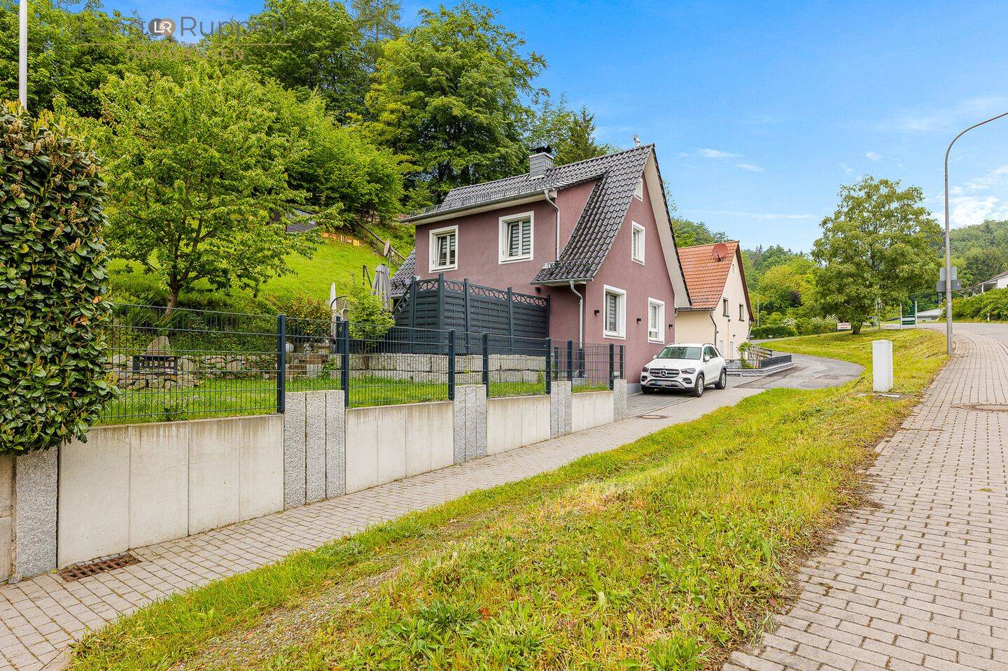 Einfamilienhaus zum Kauf - Ansicht 2