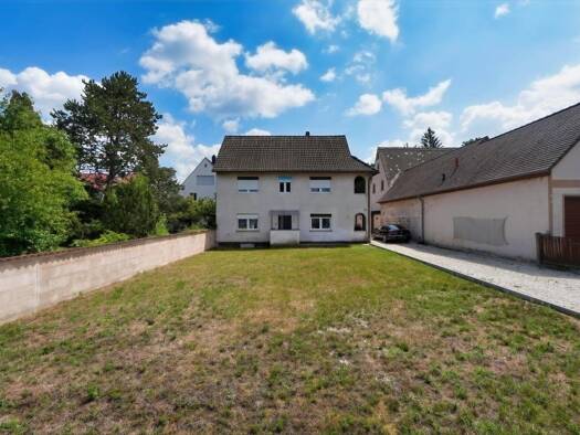 Einfamilienhaus zum Kauf 450.000 € 9 Zimmer 182 m² 958 m² Grundstück Pfaffenhofen Roth 91154