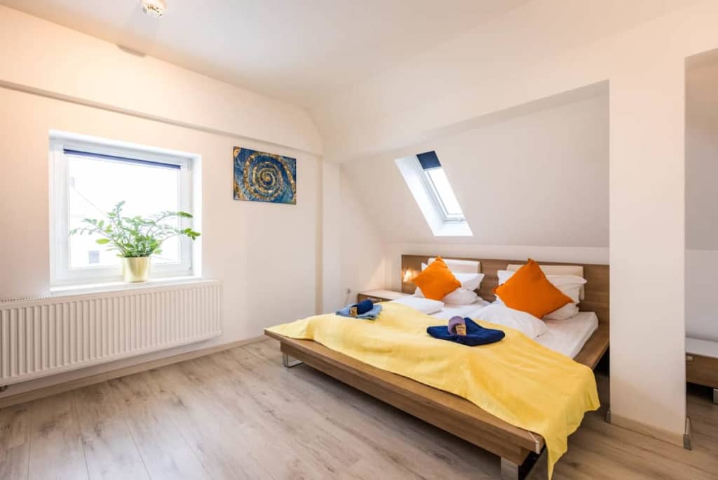 Wohnung zur Miete Wohnen auf Zeit 2.465 € 1 Zimmer 70 m²<br/>Wohnfläche 22.01.2025<br/>Verfügbarkeit Friesenstraße Lechhausen - Ost Augsburg 86199