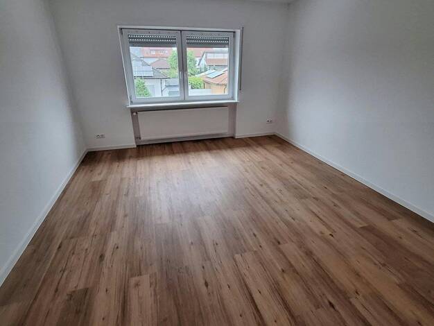 Wohnung zur Miete 700 € 2 Zimmer 61 m² 1. Geschoss Jägerndorfer Straße 14 Ketsch 68775
