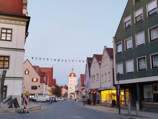 Wohnung zum Kauf 349.000 € 5,5 Zimmer 112 m² 3 Geschosse frei ab sofort Gundelfingen Gundelfingen a.d.Donau 89423