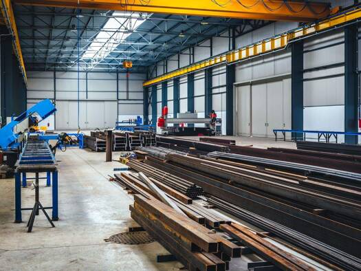 Lagerhalle zur Miete 7.960 m² Lagerfläche teilbar ab 4.100 m² Industriegebiet Ost Göppingen 73037