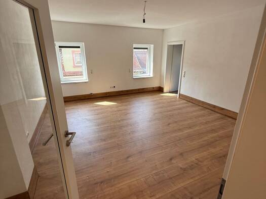 Wohnung zur Miete 950 € 3 Zimmer 78 m² Geschoss 1/2 frei ab 01.09.2026 Lohr Lohr am Main 97816