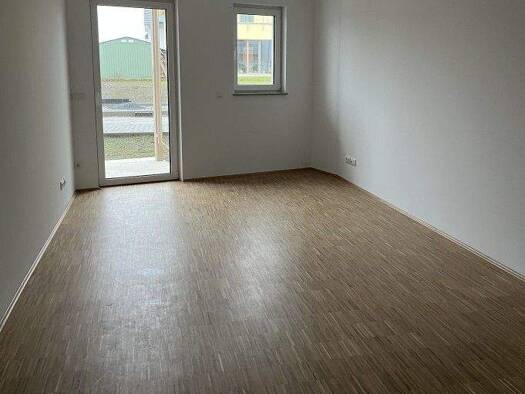 Wohnung zur Miete 600 € 2 Zimmer 46,8 m² Arnsdorf 01477
