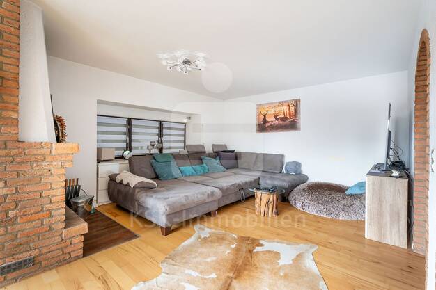 Wohnung zum Kauf 349.000 € 4 Zimmer 136,1 m² 1. Geschoss Kerpen Kerpen 50171
