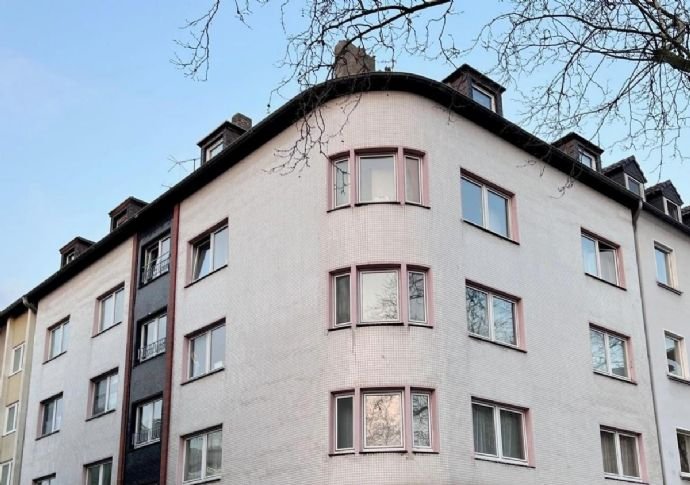 Mehrfamilienhaus zum Kauf 1.107.990 € 27 Zimmer 782 m²<br/>Wohnfläche 221 m²<br/>Grundstück Neudorf - Nord Duisburg 47057