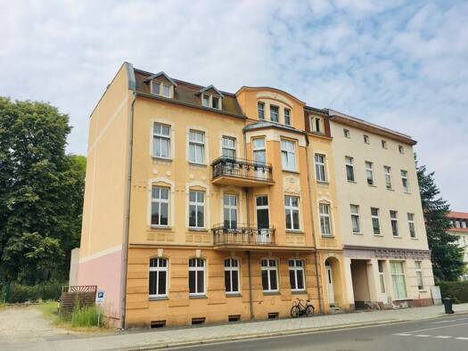 Mehrfamilienhaus zum Kauf als Kapitalanlage geeignet 220.000 € 401 m² 462 m² Grundstück Forst-Stadt Forst (Lausitz) 03149