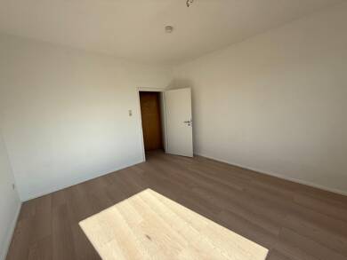 Studio zur Miete 1.047 € 2 Zimmer 65,4 m² 2. Geschoss Heerdt Düsseldorf 40549
