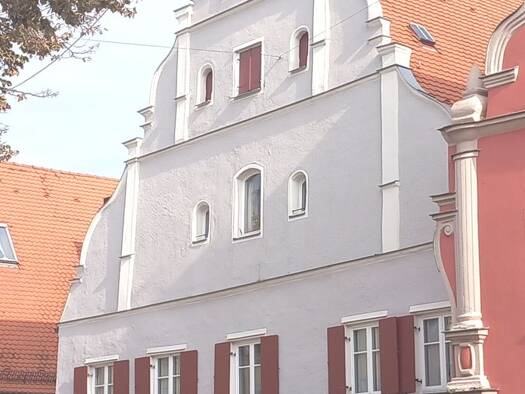 Haus zum Kauf 785.000 € 277 m² 423 m² Grundstück frei ab sofort Löpsinger Straße 34 Nördlingen 86720