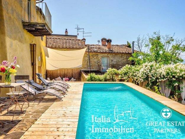 Bauernhaus zum Kauf 1.800.000 € 13 Zimmer 357 m² 490 m² Grundstück Arezzo 52100