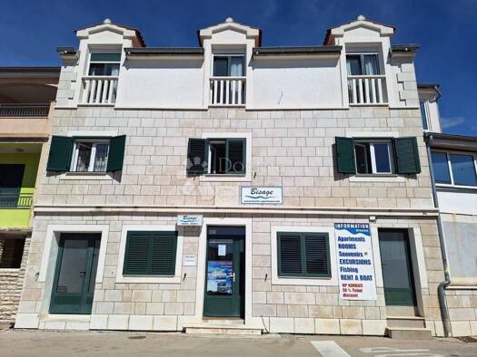 Einfamilienhaus zum Kauf 1.095.000 € 20 Zimmer 550 m² Jezera, Tisno Tisno 22240