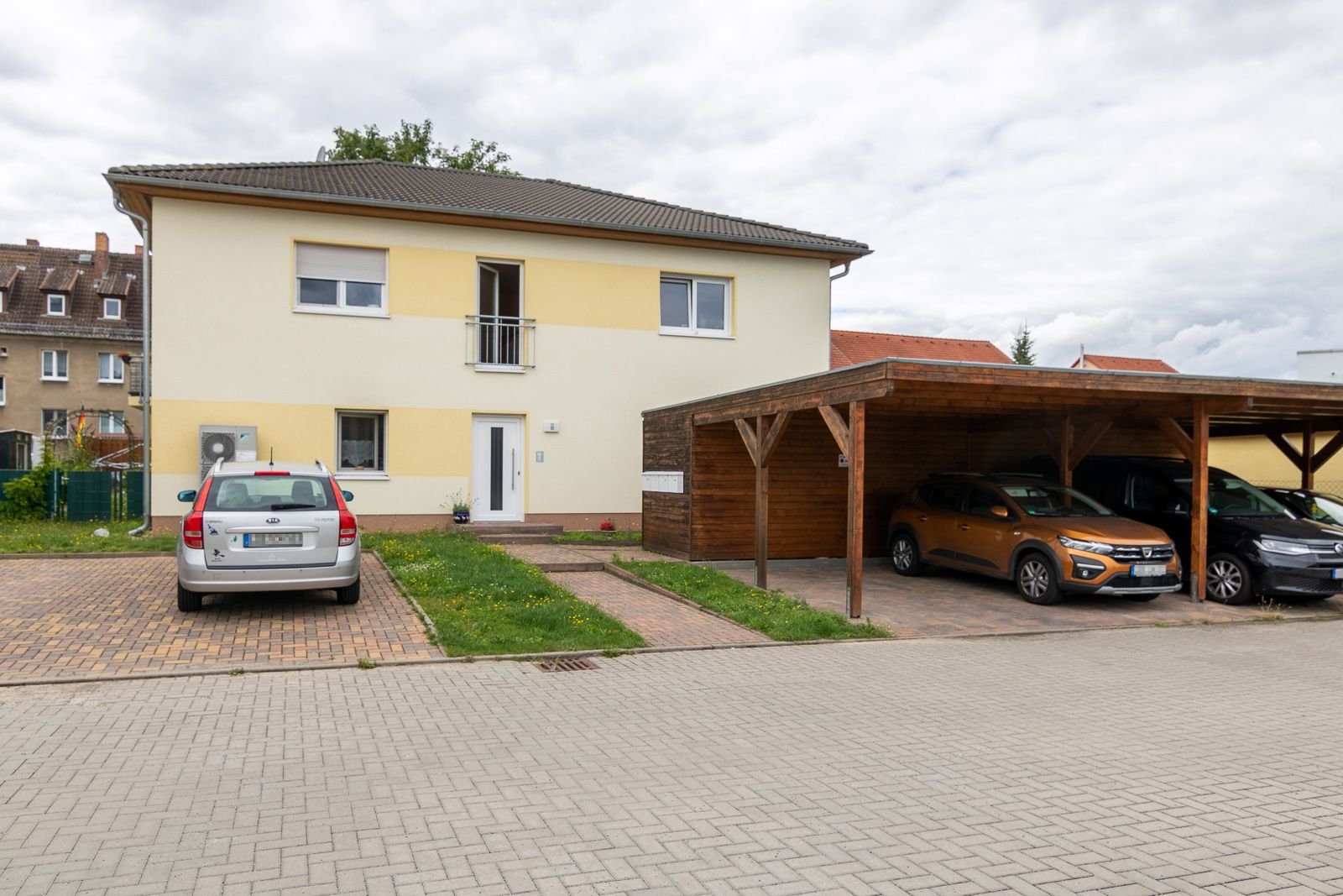 Mehrfamilienhaus zum Kauf 755.000 € 10 Zimmer 266,4 m²<br/>Wohnfläche 719 m²<br/>Grundstück Mittenwalde Mittenwalde 15749