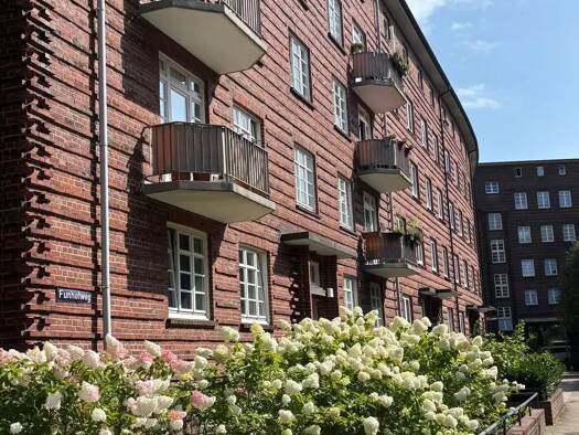 Wohnung zum Kauf provisionsfrei 309.000 € 2,5 Zimmer 53 m² Geschoss 1/5 frei ab sofort Barmbek-Nord Nord 22307