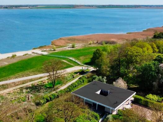 Villa zum Kauf 2.950.000 € 6 Zimmer 490 m² 6.300 m² Grundstück Greifswald 17493