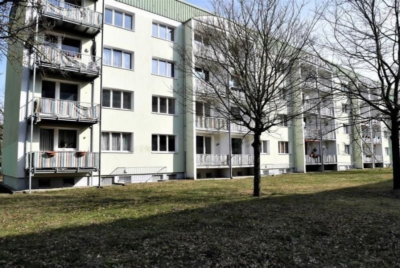 Wohnung zum Kauf 49.000 € 3 Zimmer 60,9 m²<br/>Wohnfläche Roßlau 223 Roßlau 06862