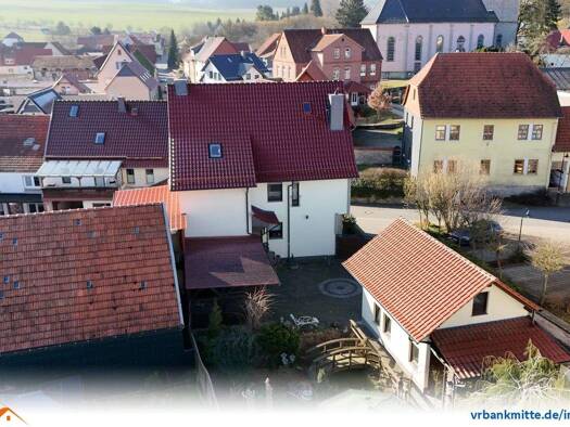 Einfamilienhaus zum Kauf 230.000 € 7 Zimmer 214 m² 607 m² Grundstück Heuthen 37308