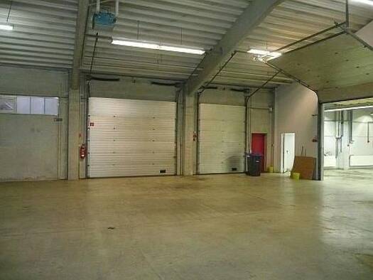 Lagerhalle zur Miete 6,50 € 340 m² Lagerfläche teilbar von 200 m² bis 100 m² Untergruppenbach Untergruppenbach 74199