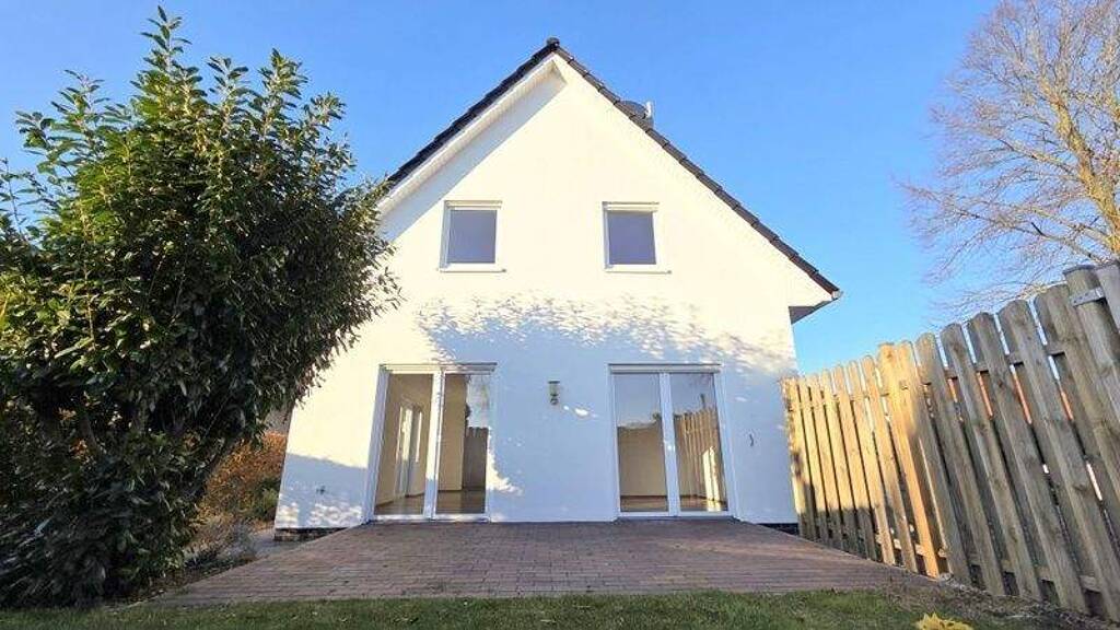 Einfamilienhaus zum Kauf provisionsfrei 379.000 € 4,5 Zimmer 108 m² 275 m² Grundstück frei ab sofort Dwoberg/Ströhen Delmenhorst 27753